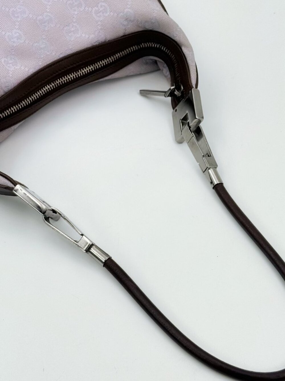 GUCCI Vintage GG Canvas Hobo Shoulder Bag Silver Hardware - Picture 4 of 14